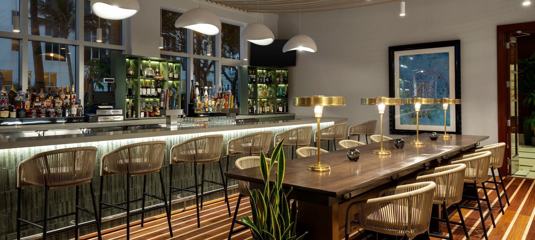 Ona Bar and Lounge